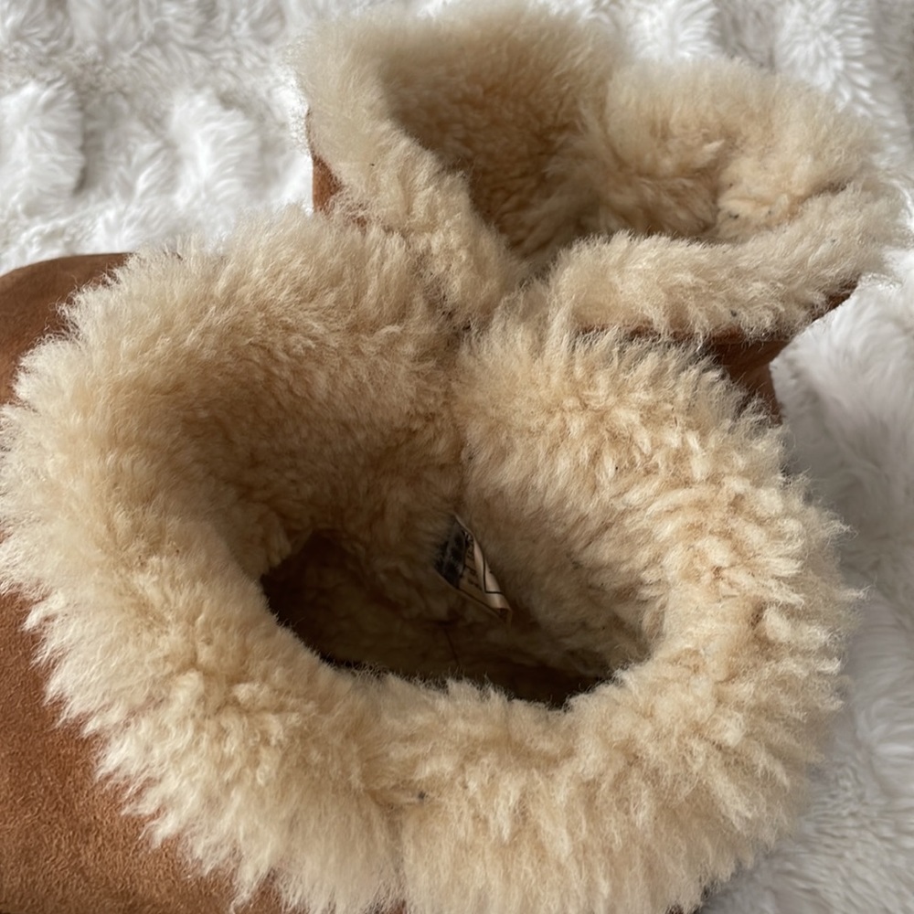 Ugg Mini Bailey Button Chestnut - image 4